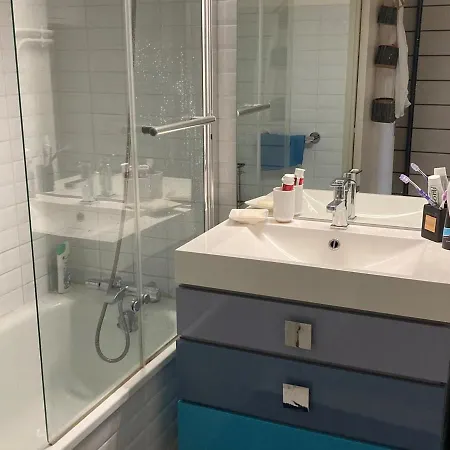 Duplex T2 Avec Balcon Et Terrasse, Les Pieds Dans L'eau, - Fr-1-420-126 * Arcachon